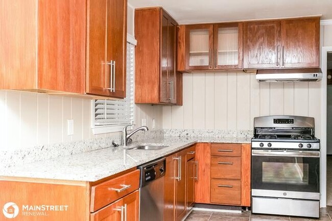 Building Photo - 3640 Hershel Pl