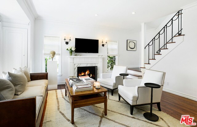 Building Photo - 155 S Rodeo Dr