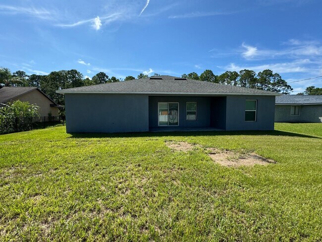 Building Photo - INCREDIBLE 4 Bedroom, 2 Bathroom Home in P...