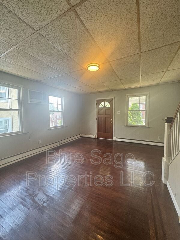 Building Photo - 3207 Albemarle Ave