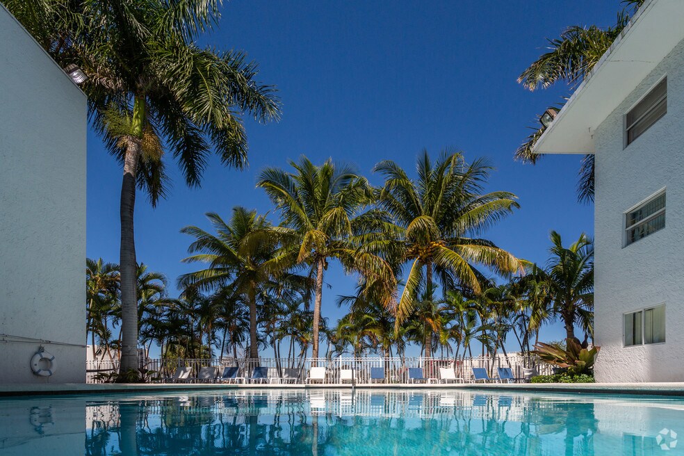 MIA Airport Villas