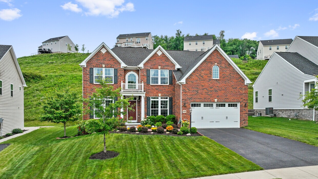 Primary Photo - 4452 Walnut Ridge Cir