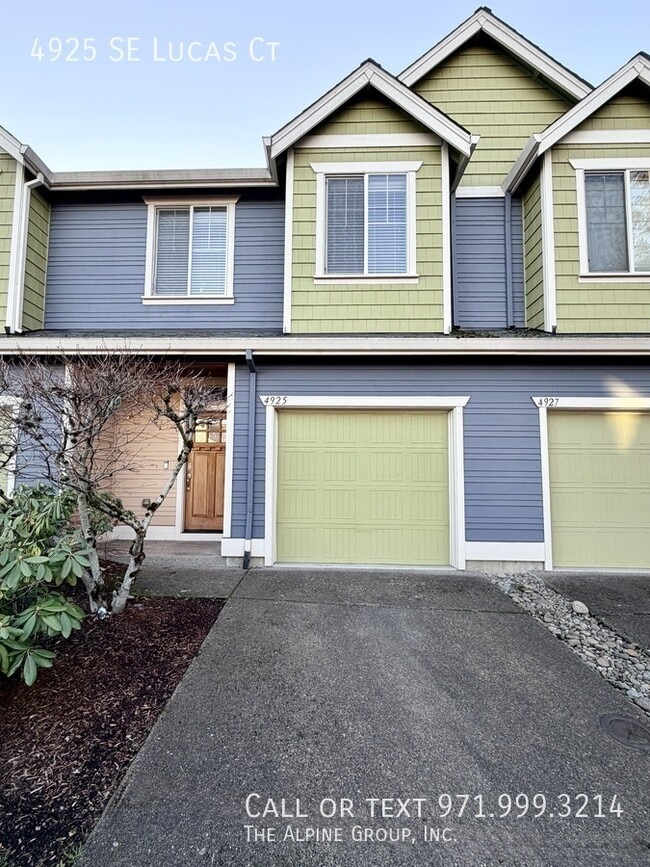 Building Photo - 4925 SE Lucas Ct
