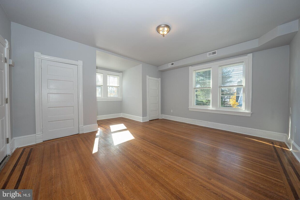 211 Grayling Ave Unit 2, Narberth, PA 19072 Apartment for Rent in