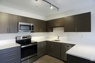 Interior Photo - The Beverly Collection: Flats at 131