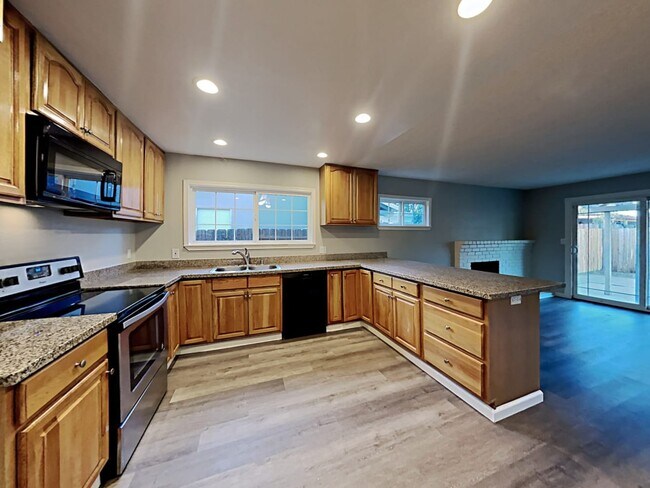 Building Photo - 255 Springvalley Dr