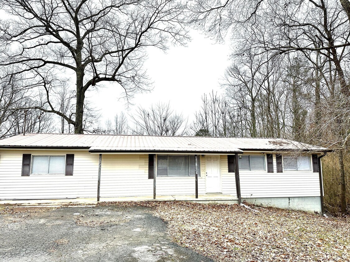 Primary Photo - 2815 Woodruff Mill Rd
