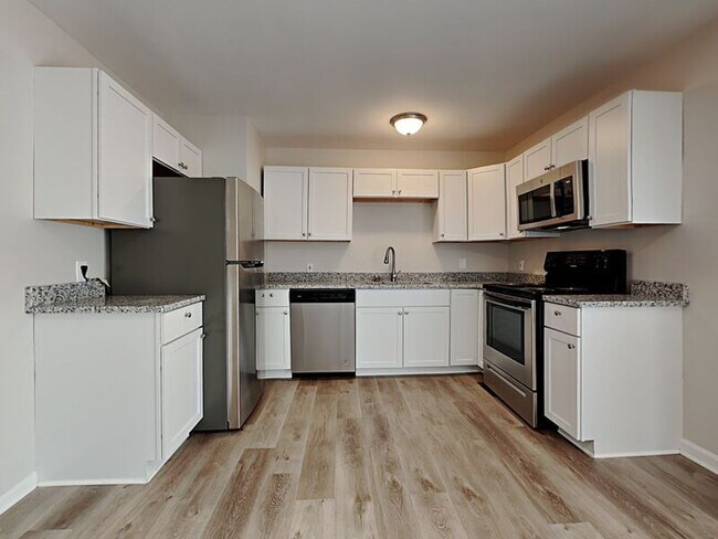Foto del edificio - 11215 Herrick Ave