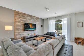 Building Photo - 2831 Bookmark Dr