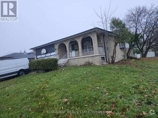 Building Photo - 2401 Amblecote Ln