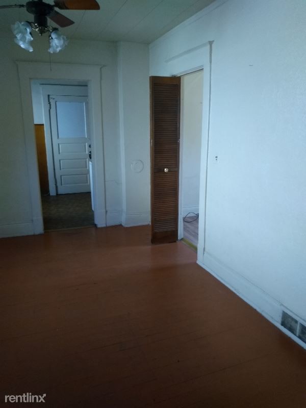 Building Photo - 2 br, 1 bath Apartment - 822 Locust 1 Unit 1