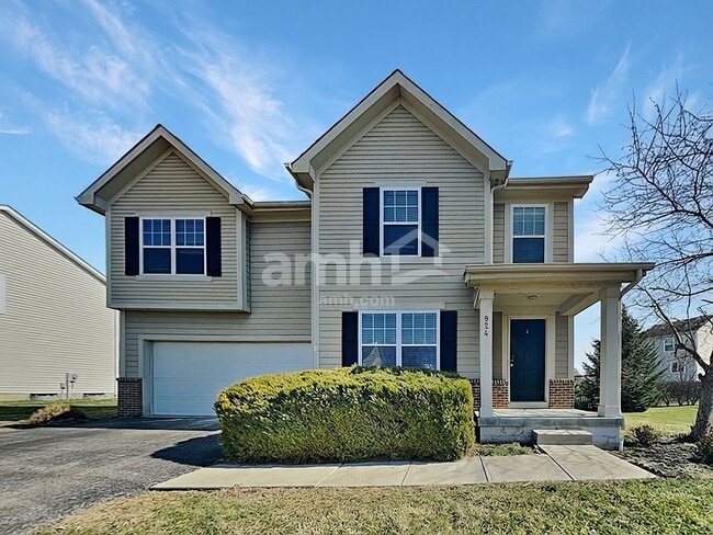 Building Photo - 924 Fresno St