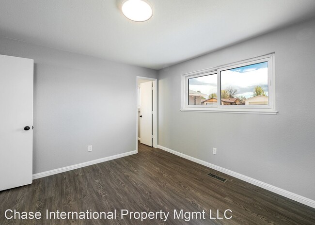Building Photo - 3 br, 2.5 bath House - 858 La Sierra Court