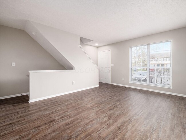 Foto del edificio - 7754 Deercrest Ct