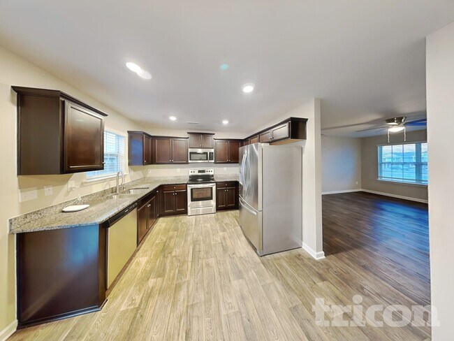 Foto del edificio - 2688 Mcintosh St