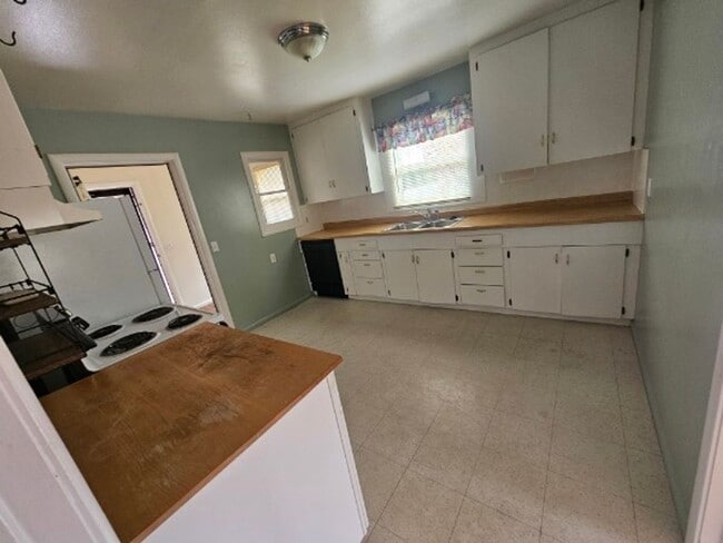 Foto del edificio - Rental in central Lakeport