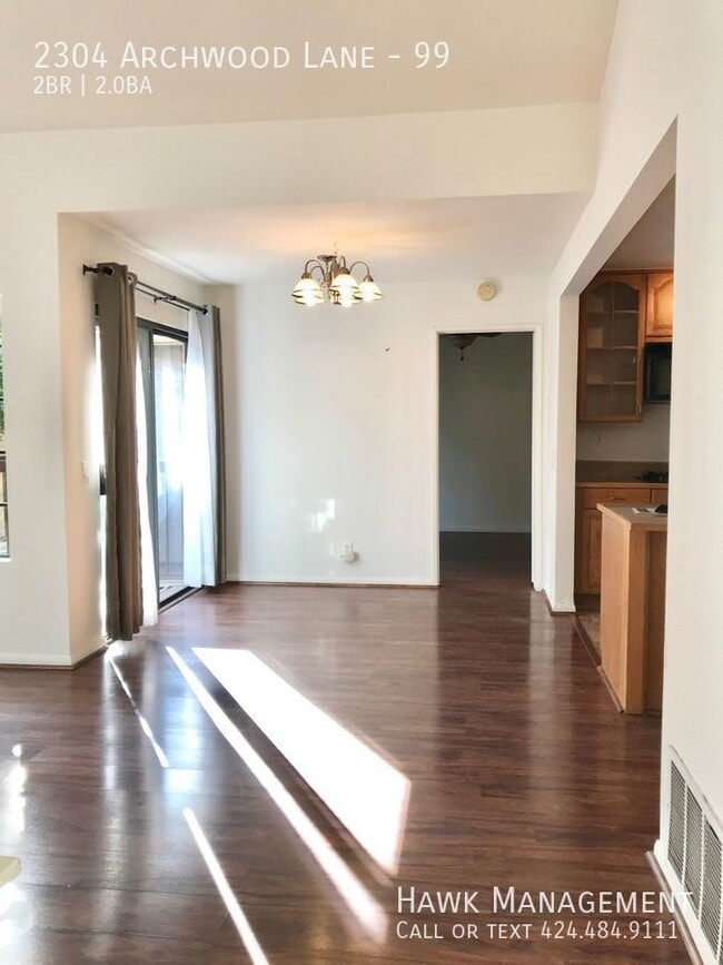Building Photo - 2304 Archwood Ln