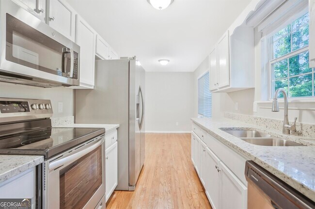 Building Photo - 23 Pleasant Way