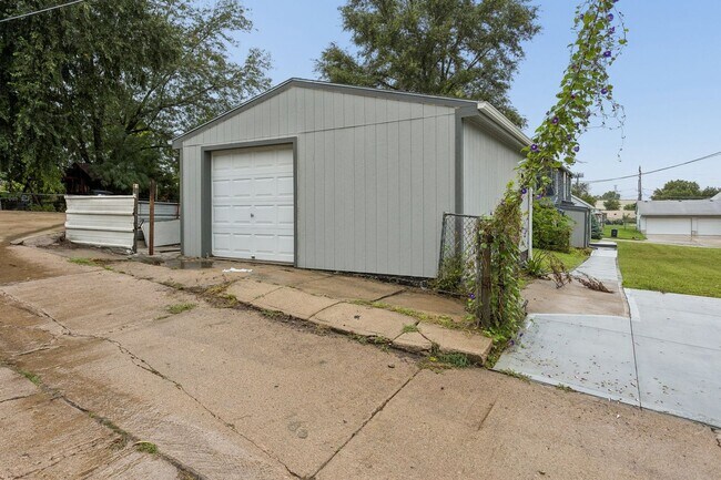 Foto del edificio - 511 Poppleton Ave