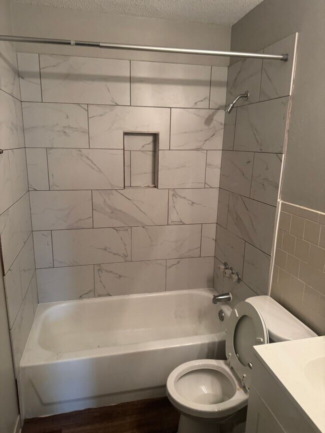 Foto del edificio - 2853 Sage Rd
