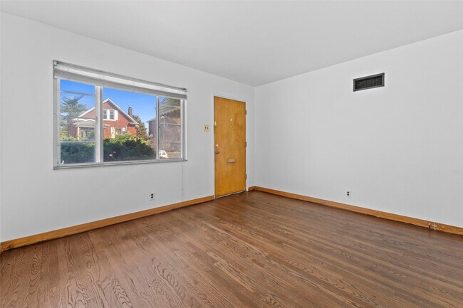 Foto del edificio - 6048 Southwest Ave