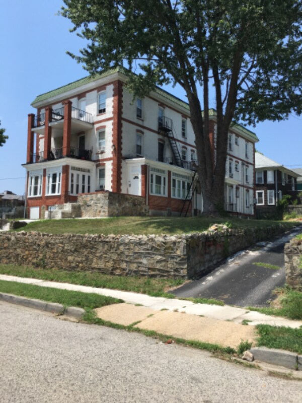 Primary Photo - 3600 Eldorado Ave