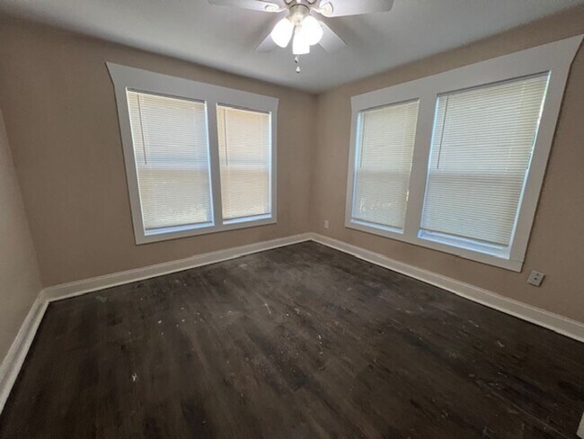 Foto del edificio - 1118 Amarillo St