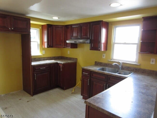 Foto del edificio - 377 Westminster Pl