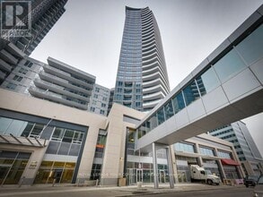 Building Photo - 7171-7171 Yonge St