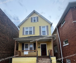 Building Photo - 4856 Magoun Ave