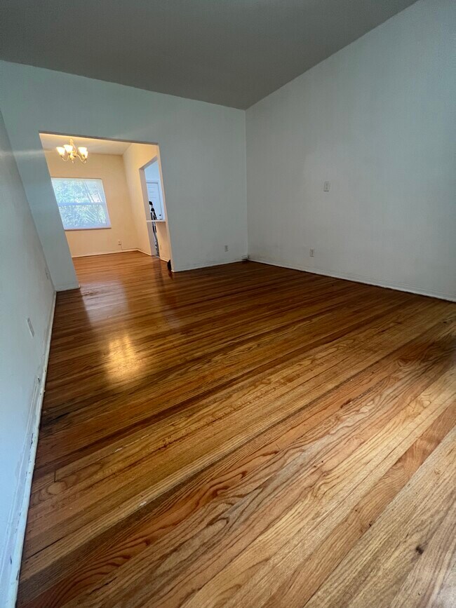 Foto del edificio - 723 NE 91st St