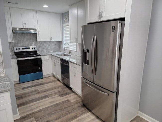 Foto del edificio - 35 Rockmart Dr NW