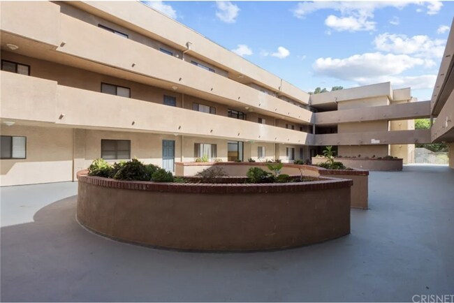 Common Area - 10901 Laurel Canyon Blvd