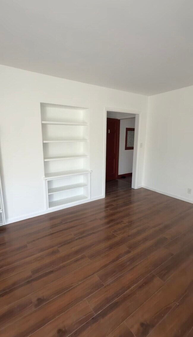 Sala de estar - 636 W Queen St