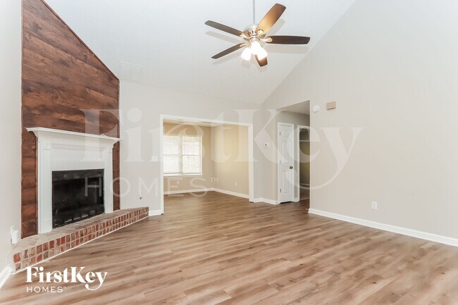 Foto del edificio - 290 Willow Shoals Dr