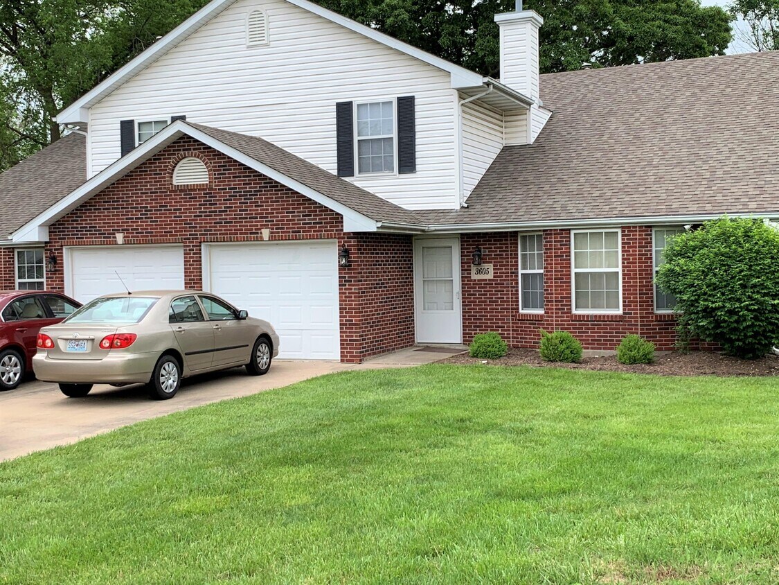 3605 Berkshire, Columbia, MO 65203 Townhome Rentals in Columbia MO