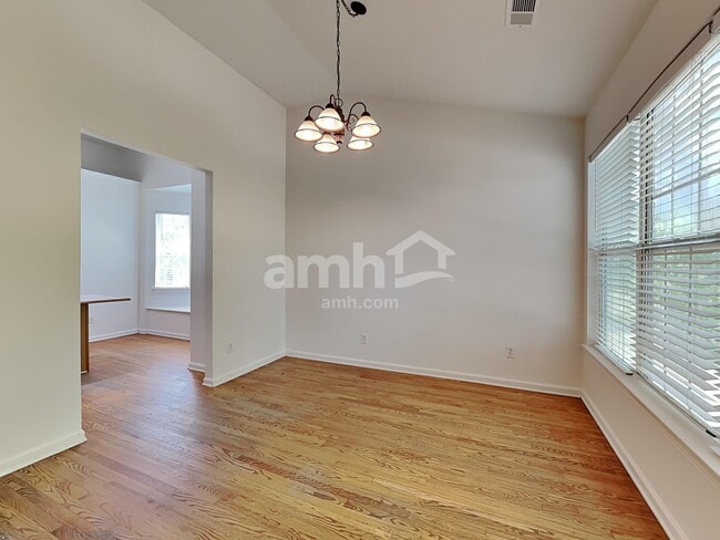 Building Photo - 5150 Hyde Trl