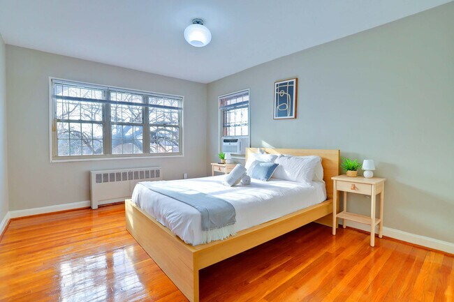 Foto del edificio - 1420 W Abingdon Dr