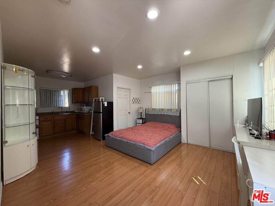 Foto principal - 805 E 21st St