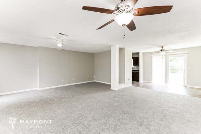 Building Photo - Beautiful Home in Summerville