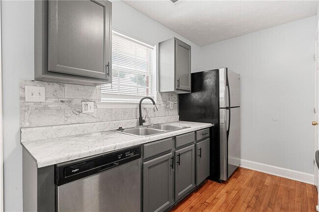 Foto del edificio - 310 Atwood St SW
