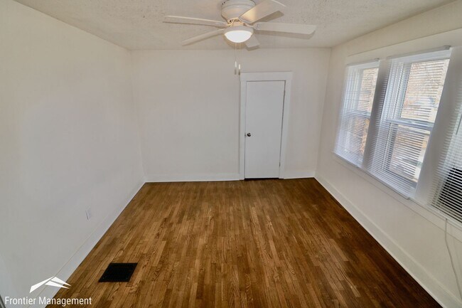 Foto del edificio - 527 Moro St