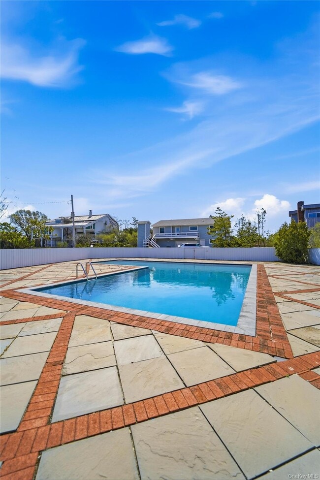 Foto del edificio - 355 Dune Rd