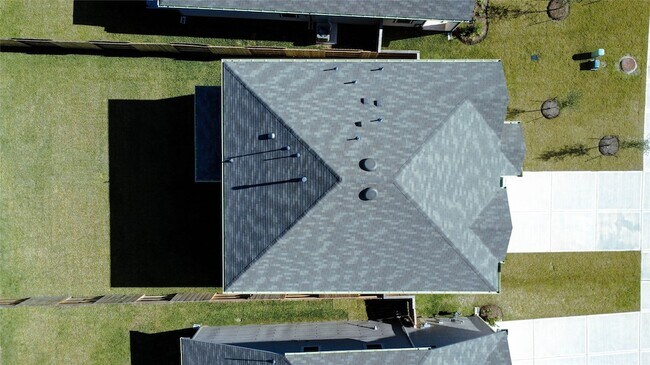 Foto del edificio - 15317 Dapple Blf Ln