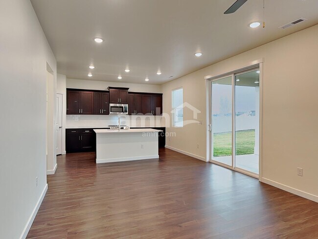 Foto del edificio - 9534 W Bowie Ct