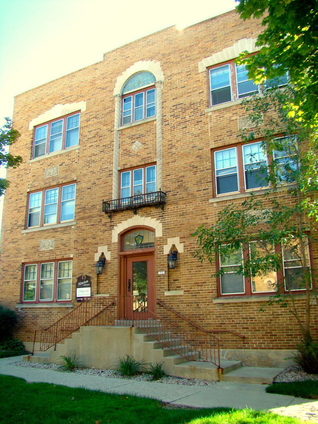 Primary Photo - Newton Apartments