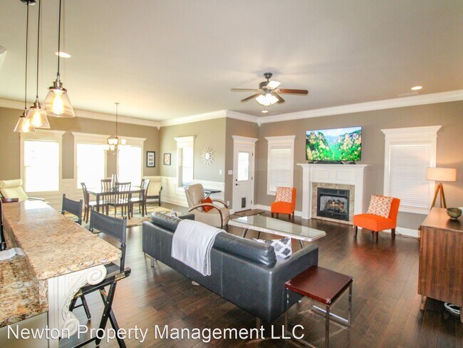 Building Photo - 3 br, 2 bath House - 13277 Hidden Valley D...