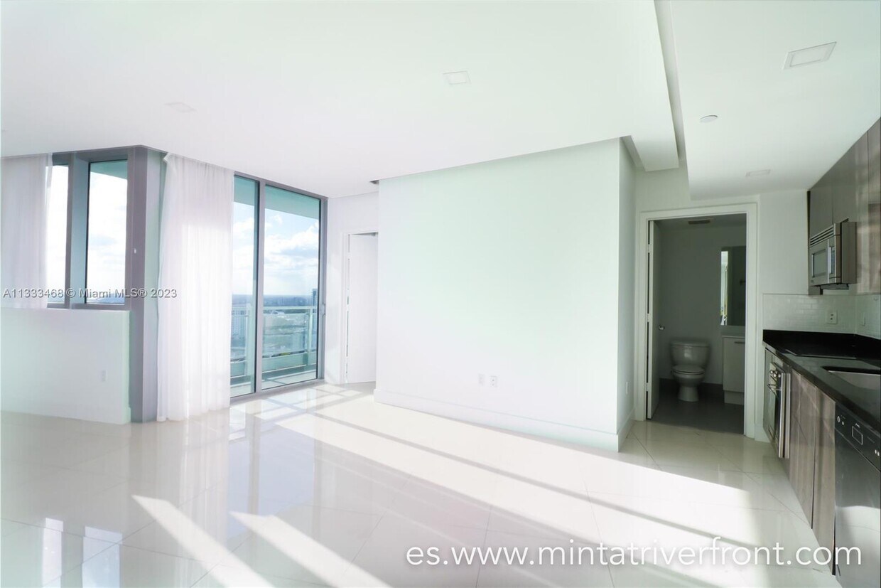Foto principal - 92 SW 3rd St