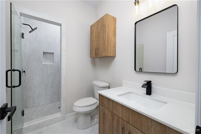 Foto del edificio - 7 7th St