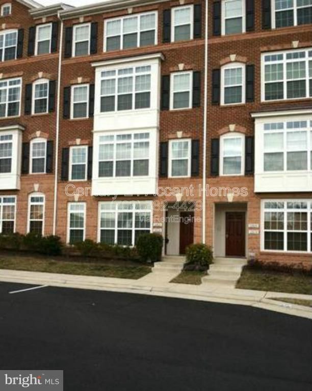 Primary Photo - 22824 Ferncrest Terrace